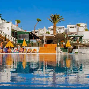 https://apartamentos-san-marcial-puerto-del-carmen-lanzarote.in-canary-islands.com