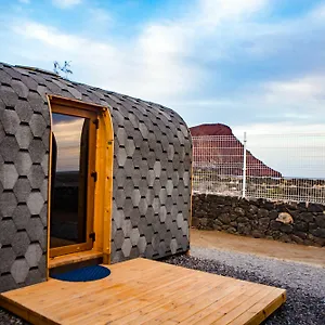 https://eco-wooden-houses-camping-montana-roja.in-canary-islands.com